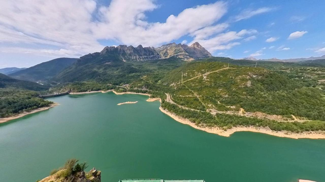 Villa R'Arco - Tucasaenlospirineos Escarrilla Kültér fotó